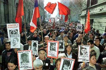 Ηρε την ασυλία του Πινοσέτ το Ανώτατο Δικαστήριο, μεταδίδουν τα ΜΜΕ της Χιλής