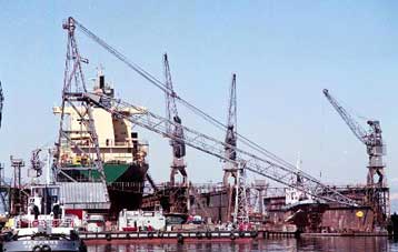 Ιδιωτικοποιούνται πλήρως τα ναυπηγεία Σκαραμαγκά