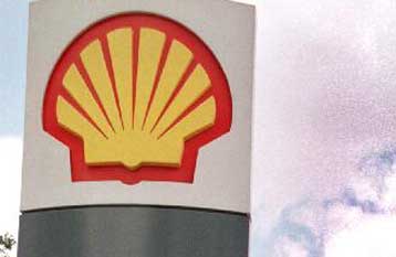 Ομηροι κρατούνται 165 εργαζόμενοι της Shell στη Νιγηρία