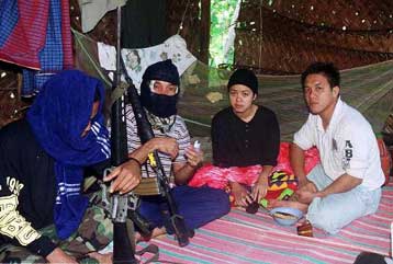 Ναι της Αμπού Σαγιάφ στις διαπραγματεύσεις για την απελευθέρωση των ομήρων