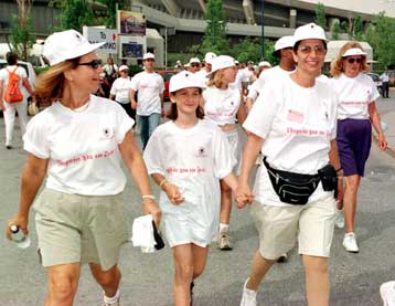 Γυναίκα, μόνη και μορφωμένη, το προφίλ του καλύτερου καταναλωτή