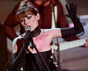 Ψηφιακό δισκοπωλείο και από τη Universal Music