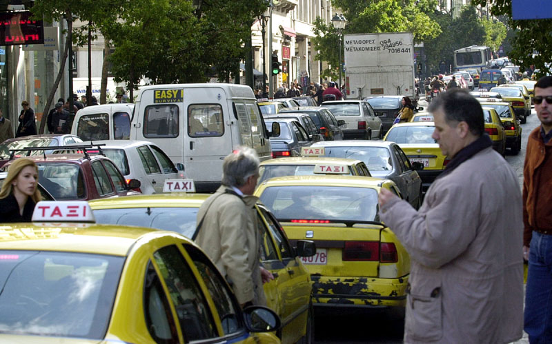 Πρόωρες οι δηλώσεις περί καταργήσεως του δακτυλίου, διευκρινίζει ο Λαλιώτης