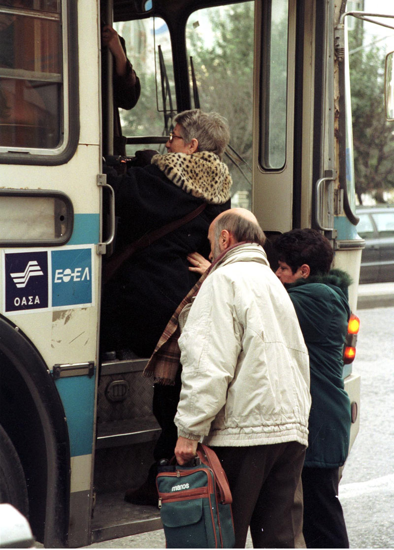 Αυξήσεις στα εισιτήρια λεωφορείων-τρόλεϊ-ΗΣΑΠ
