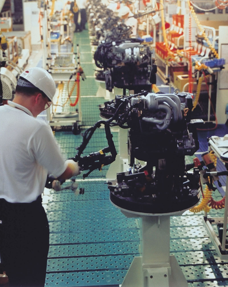 Συναλλαγές σε ευρώ προτείνει η Toyota στους Βρετανούς προμηθευτές