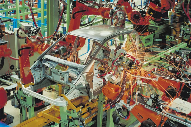 Μείωση της παραγωγής αυτοκινήτων σε Γερμανία και Μ.Βρετανία