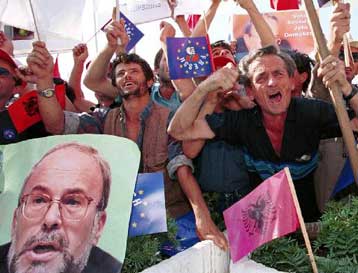 Δημοτικές εκλογές, το μεγάλο «στοίχημα» για τον αλβανικό λαό  <i>Φόβοι για βία και νοθεία</i>