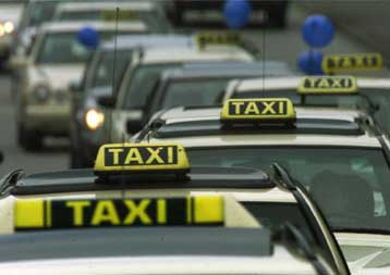 Ακριβότερα από τη Δευτέρα ταξί και υπεραστικά τρένα