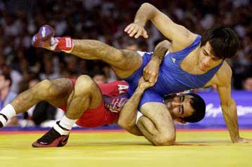 Μετάλλιο για την ελληνική πάλη ύστερα από δώδεκα χρόνια<I>Χάλκινο για τον Καρντάνοφ</I>