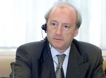 Διαψεύδει το Παρίσι τα περί γαλλοελληνορωσικής πρωτοβουλίας για τη Γιουγκοσλαβία