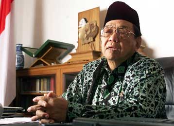 Ξανά στο εδώλιο ο Σουχάρτο;