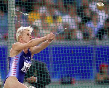 Η Πολωνέζα Σκολιμόβσκα χρυσή στη σφυροβολία