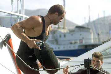 Οκτώ ακόμη νεκροί εντοπίστηκαν στην περιοχή του ναυαγίου<I>Δεν υπάρχει διαρροή από τις δεξαμενές