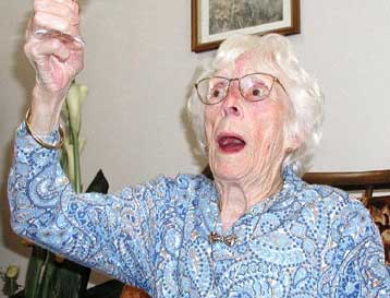 Ολο και μακροβιότεροι θα γίνονται οι  άνθρωποι στις βιομηχανικές χώρες