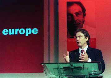 Ετοιμος να καταθέσει το όραμά του για την Ευρωπαϊκή Ενωση o Mπλερ