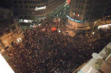 Δεν κάνω παζάρι με τον Μιλόσεβιτς, δηλώνει ο Κοστουνίτσα