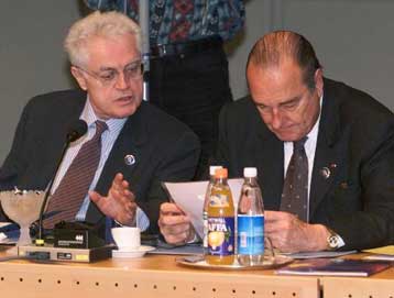 Σιράκ και Ζοσπέν κήρυξαν τον πόλεμο