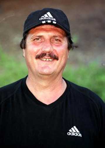 Αισιόδοξος ο Βασιλείου για την πρόκριση<I> Με προπονητή… τον πρόεδρό της ήλθε η Νάπρεντακ<I><b