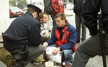 Νέα βίαια επεισόδια συνταράσσουν τη σύνοδο του ΔΝΤ και της Παγκόσμιας Τράπεζας στην Πράγα