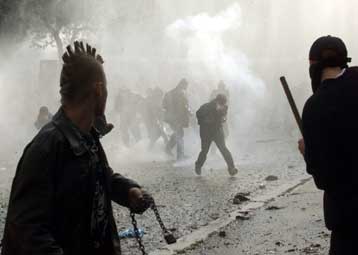 Κανονικά συνεχίζεται την Τετάρτη η σύνοδος ΔΝΤ και Παγκόσμιας Τράπεζας, παρά τα χθεσινά επεισόδια