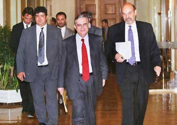 Σταδιακά θα επιτευχθεί η σύγκλιση των επιτοκίων, δηλώνει ο Λ.Παπαδήμος