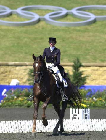 Το χρυσό η Γερμανία στο ομαδικό της ιππικής δεξιοτεχνίας