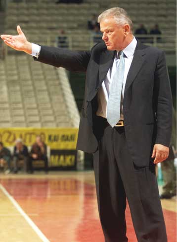 Γύρισε αήττητη από την Ιταλία η ΑΕΚ