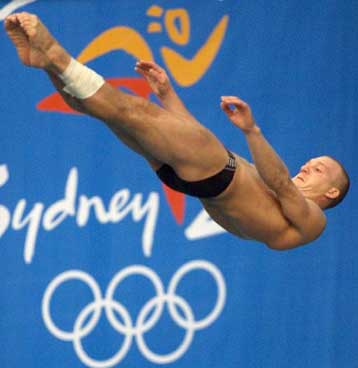 Ο Κινέζος Ξιόνγκ Νι χρυσός Ολυμπιονίκης στις καταδύσεις από βατήρα τριών μέτρων