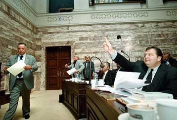 Για τα του οίκου των βουλευτών αποφασίζει η Επιτροπή για την Αναθεώρηση του Συντάγματος