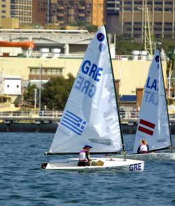 Μέτρια συνεχίζουν Μπουγιούρης, Βλάχου