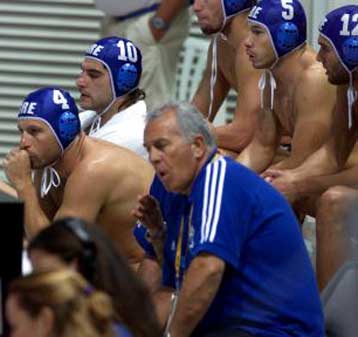 Σε θαύμα ελπίζει η εθνική πόλο για πρόκριση στην οκτάδα μετά την τέταρτη ήττα της