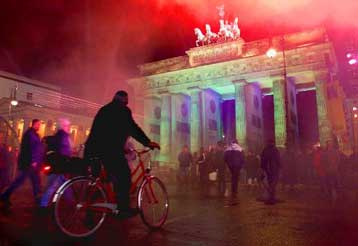 Καθ οδόν προς το Βερολίνο οι Γερμανοί αυτοκινητιστές