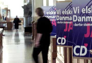 Πείτε «ναι» στο ευρώ, προτείνει στους Δανούς ο πρωθυπουργός της χώρας