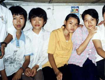 Η Κίνα συνεχίζει την πολιτική περιορισμού των γεννήσεων