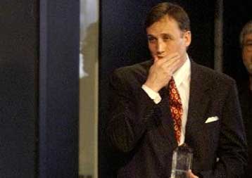 Πτώση για τη Γουόλ Στριτ στο κλείσιμο της Δευτέρας