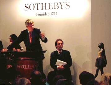 Το χέρι στην τσέπη βάζει για τα καλά το Sothebys