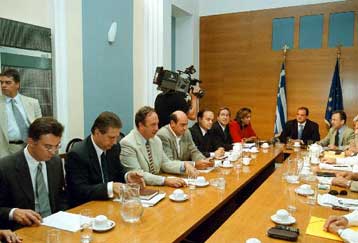 Νομαρχιακές επιτροπές αυτοδιοίκησης ίδρυσε η Νέα Δημοκρατία