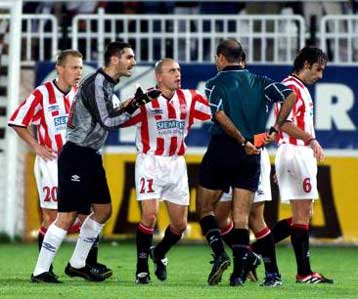 Τη γλιτώνει ο διαιτητής του ΟΦΗ – Ολυμπιακός,  Παντελής Μιχαλάκης