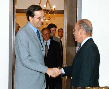 Θα υπογράψει στο δημοψήφισμα της Εκκλησίας ο  Αντ.Σαμαράς  <i>Επίθεση στην κυβέρνηση για τα εθνι