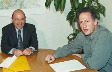 Συνάντηση Σημίτη – Σκανδαλίδη για τις εξελίξεις στο ΠΑΣΟΚ