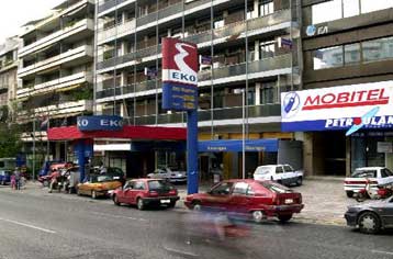 Εως την ερχόμενη Τετάρτη επαρκούν τα καύσιμα – Προβλήματα από την απεργία των ιδιοκτητών βυτιοφόρων