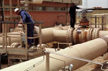 Πετρέλαιο και δολάριο ενδέχεται να οδηγήσουν τον πληθωρισμό στο 3,5% έως το τέλος του 2000