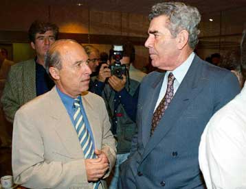 Εφυγε ο Β.Κεδίκογλου από το ΠΑΣΟΚ, προτού τον διαγράψουν