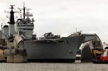 Επίδειξη ισχύος του ΝΑΤΟ κατά του Βελιγραδίου<i>Στη Μεσόγειο συγκεντρώνεται ο συμμαχικός στόλος<