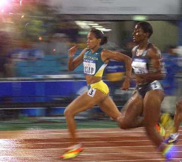 Κούρσα με κατεύθυνση το χρυσό από την Κάθι Φρίμαν  <I>H οκτάδα του τελικού στα 400μ.</I>