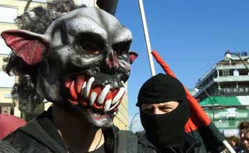 Τρένο με Ιταλούς διαδηλωτές κατά της παγκοσμιοποίησης ακινητοποιήθηκε στα σύνορα της Τσεχίας