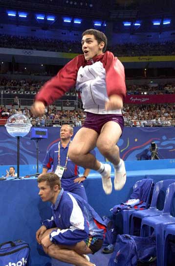 O Λετονός Βίροβς και η Ρωσίδα Ζαμολοντσίκοβα το χρυσό σε έδαφος και άλμα