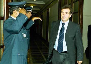 Δέσμη νομοθετικών μέτρων για την καταπολέμηση του οργανωμένου εγκλήματος, εξήγγειλε ο Μ.Χρυσοχοΐδης