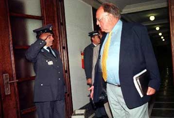 Παραποιήθηκαν οι δηλώσεις μου, υποστηρίζει ο Θ.Πάγκαλος για «τα κότερα»  <I>Οργή Σημίτη για την