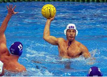 Πρεμιέρα με ήττα, αλλά καλή εμφάνιση από την εθνική πόλο